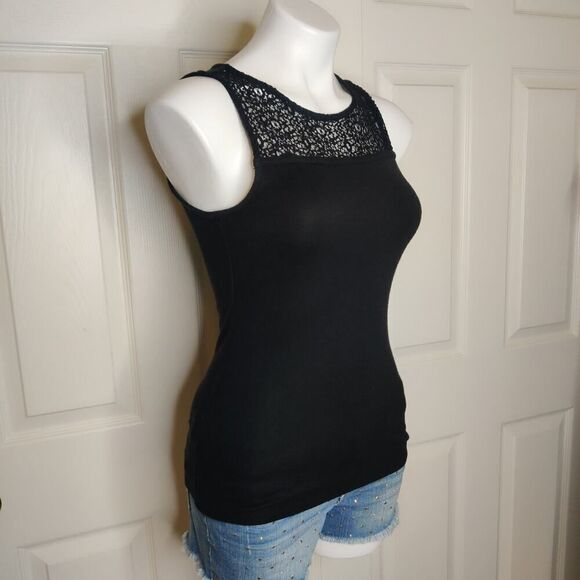 Ann Taylor fitted crochet peek-a-boo sleeveless top sz XS - Picture 3 of 8
